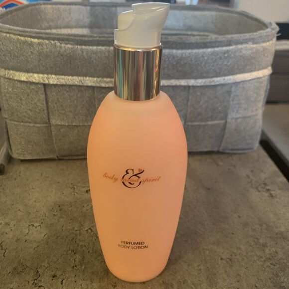 Vintage Tova Body Mind & Spirit 6.7 fl oz Perfumed Body Lotion RARE